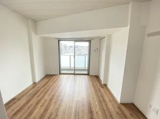 CROSS SIDE【4階】の内装