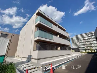 ルボワ エスト【2階】の外観