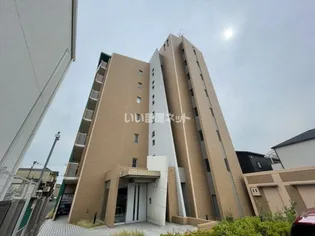 ヴェルテ忍ヶ丘II番館【1階】の外観