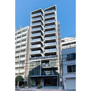 東京都港区三田3【マンション】の外観