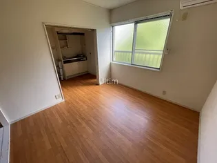 ハイム菰軒【2階】の居間