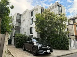 東京都世田谷区新町2【マンション】の外観