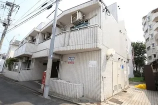 スカイコート都立大学【3階】の外観