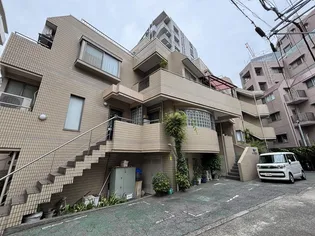 ドミール立山【3階】の外観