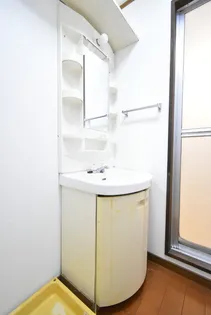 イリアスマンションFour【2階】の内装