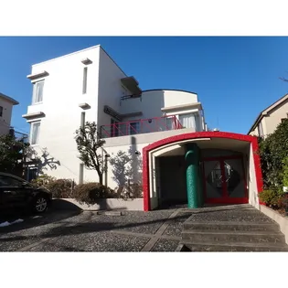 東京都世田谷区代田1【マンション】の外観