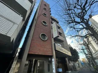 東京都新宿区北新宿4【マンション】の外観