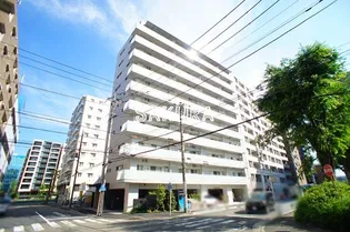 ブルーブラン新横浜の外観