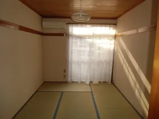 コーポ村松 B棟【1階】の居間