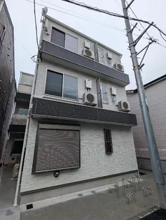 神奈川県横浜市神奈川区入江1【アパート】の外観