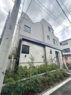 クレアーレ上目黒諏訪山の外観