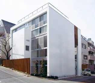 RETOLI【1階】の外観