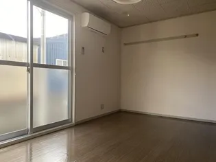 インターハイツ【1階】の居間