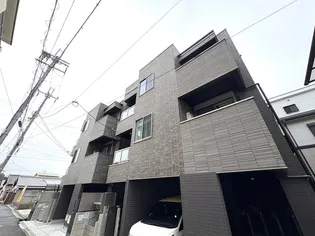 エヌエムキャトフヴァントゥレーズノース【1階】の外観