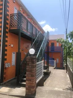 ハーミットクラブハウスパーシーズA棟【1階】の外観