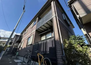 シャトルクレスト向山A【2階】の外観