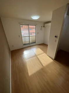 ソレイユ北日吉【2階】の居間