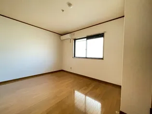 エレガンス宮内【2階】の内装