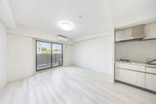 オープンレジデンシアTHE MID FORT【5階】の居間