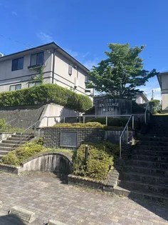 サンビレッジ南富ケ丘【2階】の外観