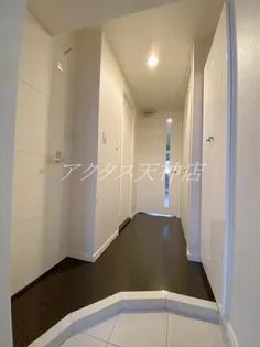 アクタス天神セントラルタワーII【4階】の玄関