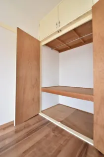 サードフロンティア【2階】の内装