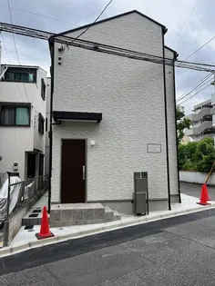 東京都新宿区上落合1【アパート】の外観