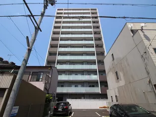 ジェネラーダ【2階】の外観