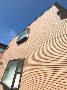 サンパレス三鷹【1階】の外観