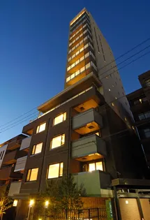 アルティスコート南青山【2階】の外観