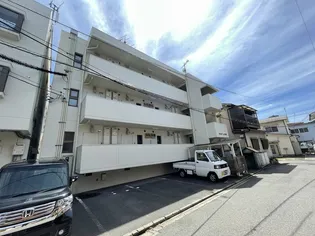 カルチェ吉信【3階】の外観