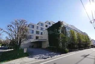 東京都新宿区若葉1【マンション】の外観