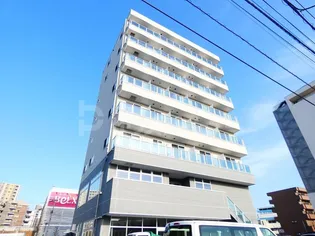 LE ZINDEの画像