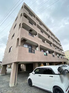 メゾンロイヤルつるたの外観