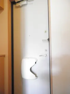 ローズコート幸 Bの玄関