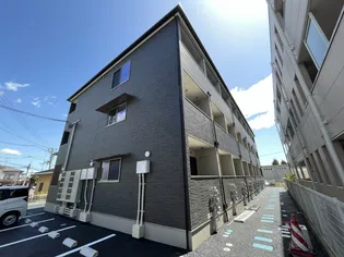 スペチアーレ【1階】の外観