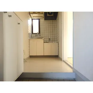 フィオレンテ【2階】の玄関