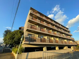 大阪府高槻市西真上1【マンション】の外観