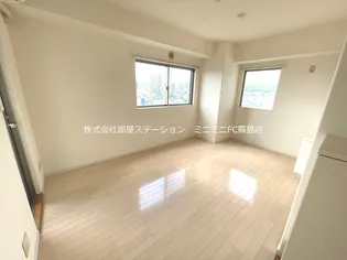 セイントプシュケタワーの画像