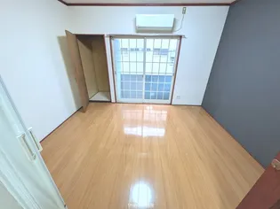 ハイツリッチ前橋【1階】の居間