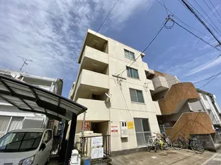 ロイヤルハイム【1階】の外観