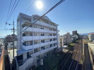 ブリリアンス宇宿【5階】の外観