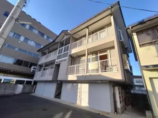 キヨ・ガーデンハウス【3階】の外観