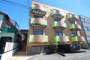 アストンの画像