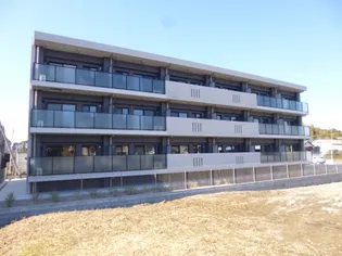 三重県伊勢市楠部町【マンション】の外観