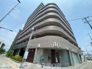 兵庫県西宮市甲子園高潮町【マンション】の外観