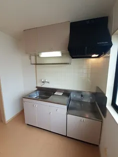 ファミールメゾンPV【1階】のキッチン