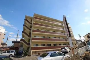 ファミーユ長谷川の画像