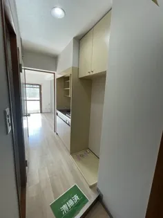 内海小柳マンション【1階】の玄関