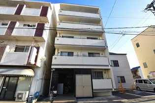 ホワイトグレース律奈【1階】の外観